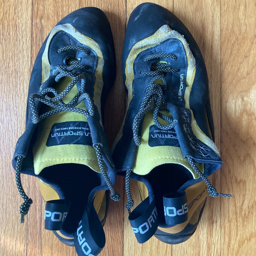 Used - La Sportiva Muira Laces Climbing Shoes. Size 42.5 EU 9.5 USm.